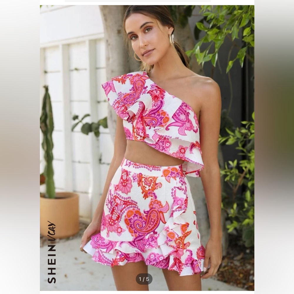 NWOT SHEIN VCAY Layered Ruffle Trim Crop Top & Skirt Set